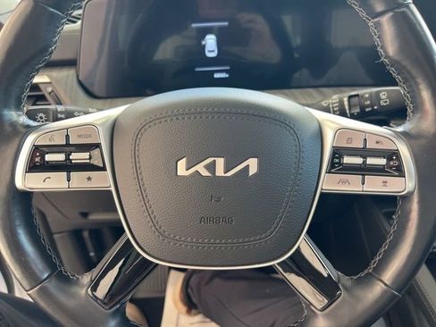 Used 2023 Kia Telluride EX w/ EX Captain's Chair Package image 14