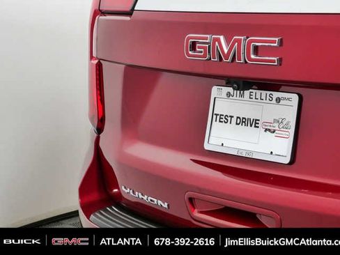 Used 2025 GMC Yukon Elevation AWD/4WD image 38
