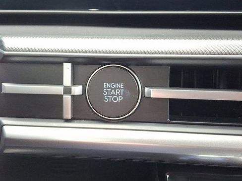 Used 2025 Hyundai Santa Fe SEL image 26