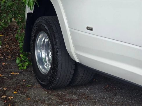 Used 2022 RAM 3500 Limited AWD/4WD image 17