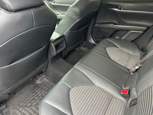 Used 2024 Toyota Camry SE image 14