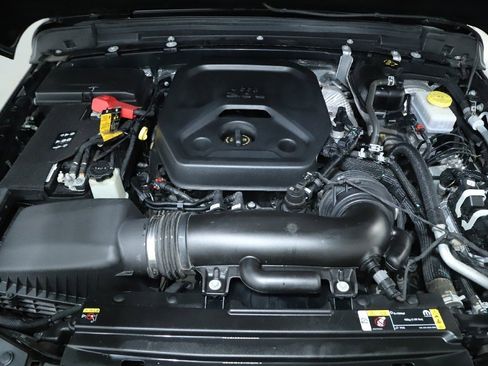 Used 2024 Jeep Wrangler Sport S image 32