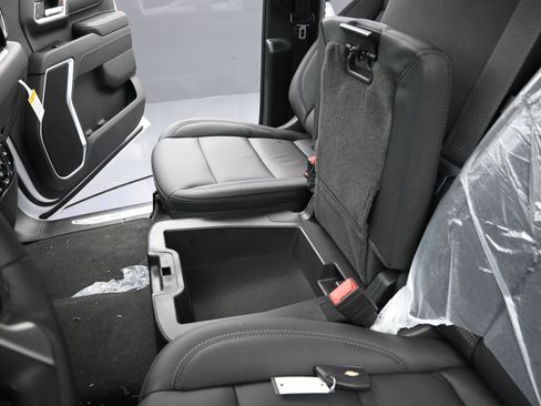 New 2026 Chevrolet Silverado 3500 LT w/ Safety Package image 31