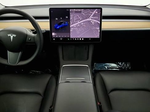 Used 2023 Tesla Model 3 Standard Range RWD image 47