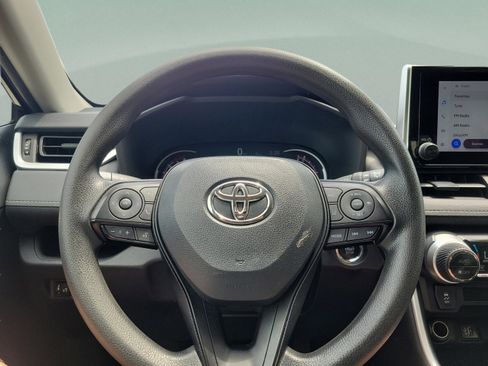 Used 2024 Toyota RAV4 XLE FWD image 20
