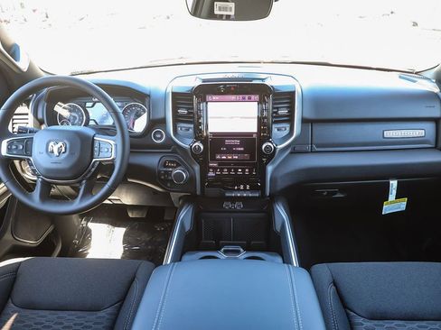 New 2026 RAM 1500 Big Horn AWD/4WD image 13