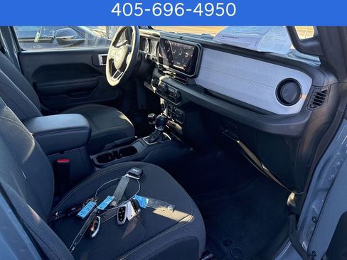Used 2024 Jeep Wrangler Sport S image 10