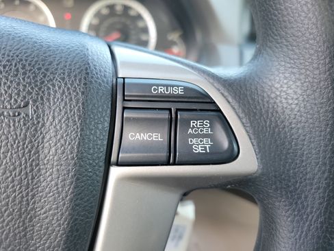 Used 2010 Honda Accord LX image 13