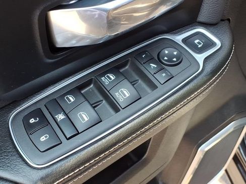 Used 2022 RAM 2500 Laramie AWD/4WD image 22