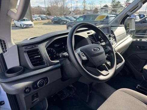 Used 2024 Ford Transit 250 Low Roof AWD w/ Exterior Upgrade Package image 12