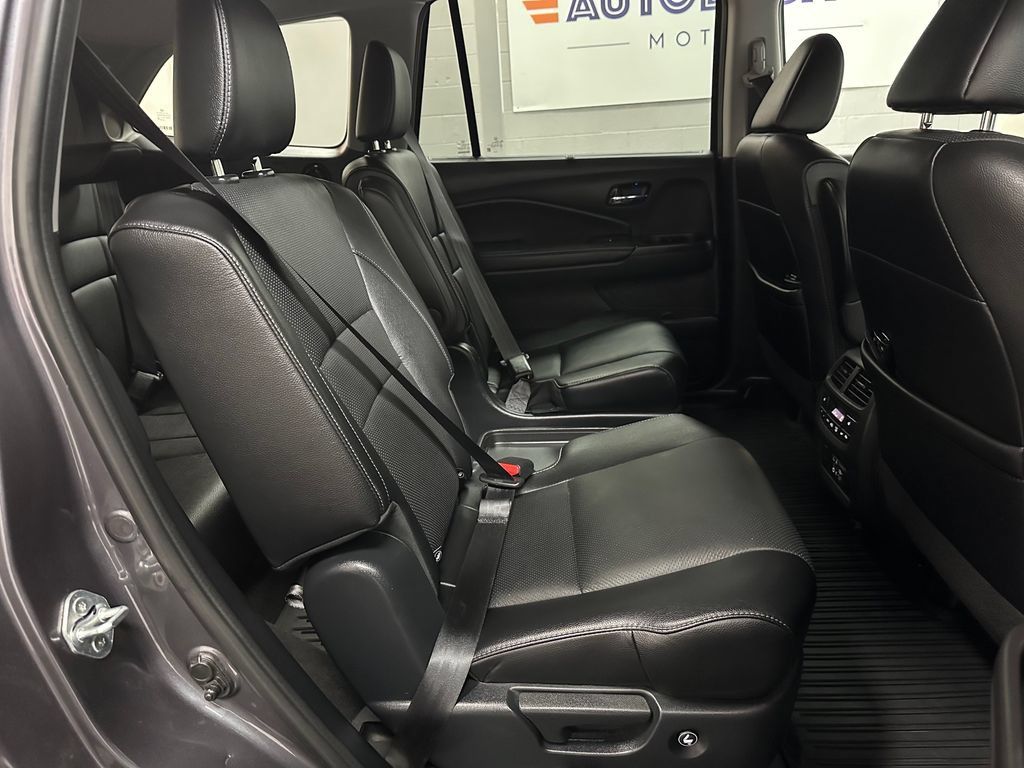 Used 2022 Honda Pilot Elite image 21
