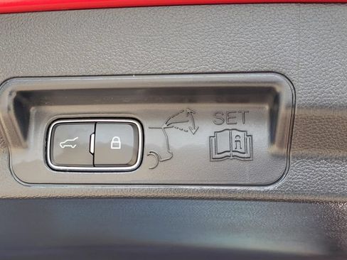 Used 2025 Ford Explorer ST-Line w/ Premium Package RWD image 10