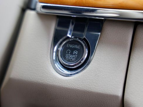 Used 2011 Lincoln MKS AWD w/ 102A Rapid Spec Order Code image 28