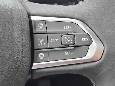 New 2025 Jeep Compass Limited w/ High Altitude Package image 9