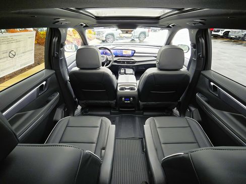 New 2026 Buick Enclave Sport Touring w/ Super Cruise Package image 15