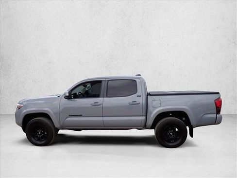 Used 2020 Toyota Tacoma SR5 w/ Technology Package AWD/4WD image 2