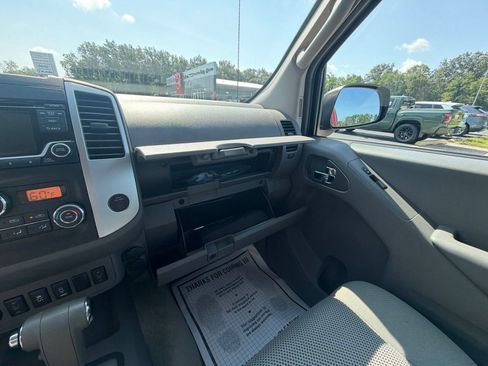 Used 2015 Nissan Frontier SV w/ SV Value Truck Package AWD/4WD image 28