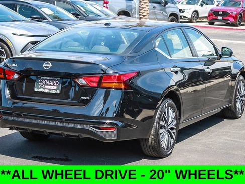 Used 2025 Nissan Altima 2.5 SV AWD/4WD image 4