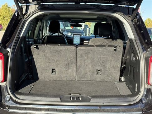 Certified 2023 Ford Explorer Limited w/ Limited Technology Package image 29