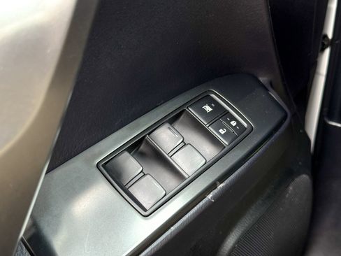 Used 2023 Lexus GX 460 Premium image 32