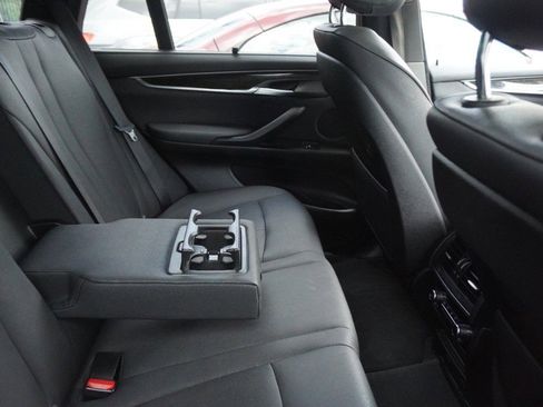 Used 2018 BMW X5 sDrive35i RWD image 11