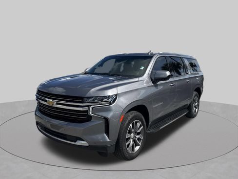 Used 2022 Chevrolet Suburban LT RWD image 30