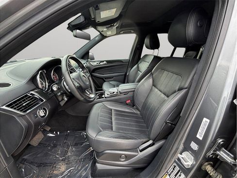Used 2017 Mercedes-Benz GLS 450 4MATIC image 2