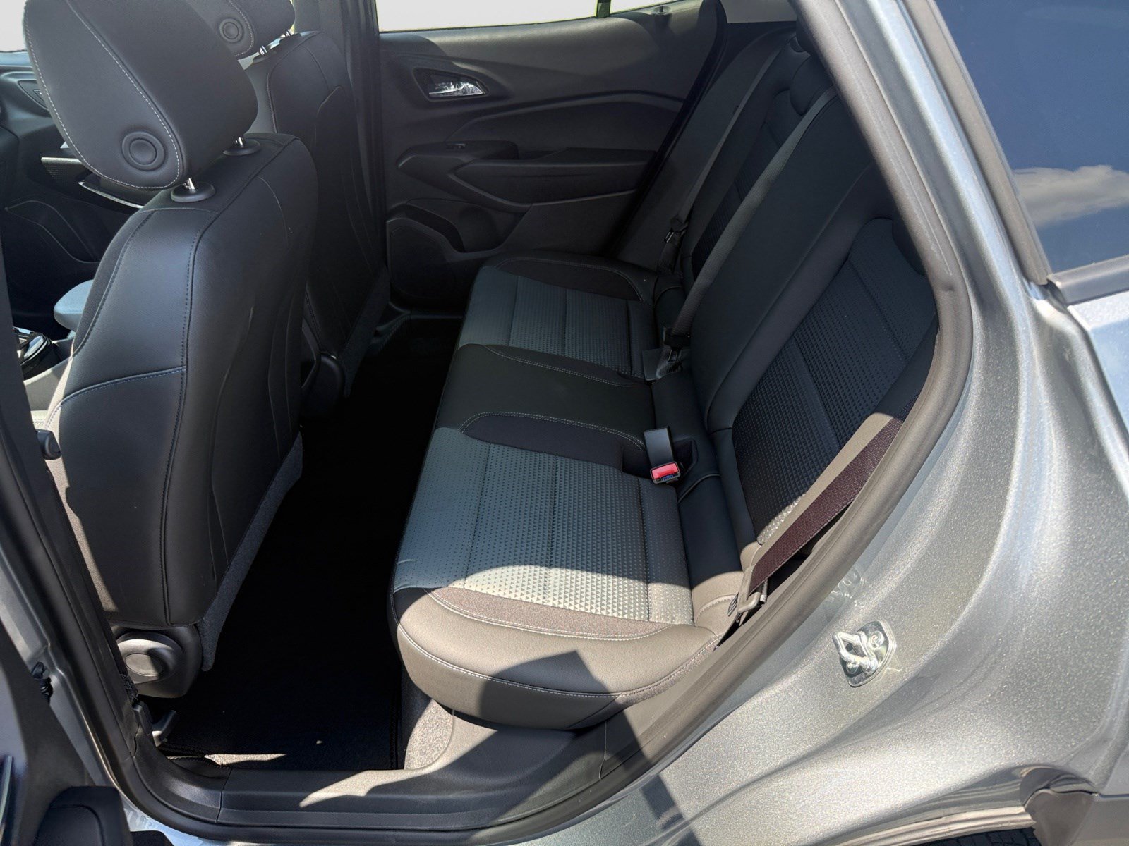 New 2026 Chevrolet Trax LT FWD image 18
