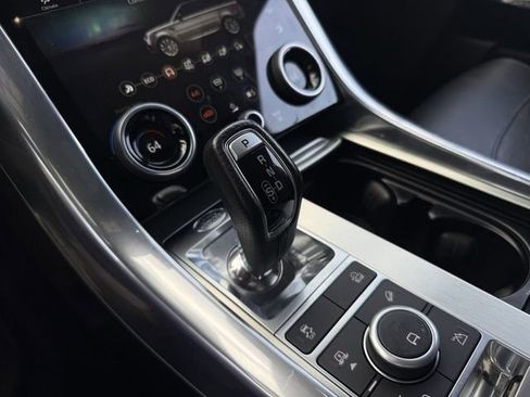 Used 2020 Land Rover Range Rover Sport SVR AWD/4WD image 19