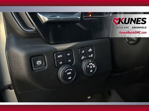 Used 2024 Chevrolet Silverado 1500 LTZ image 19
