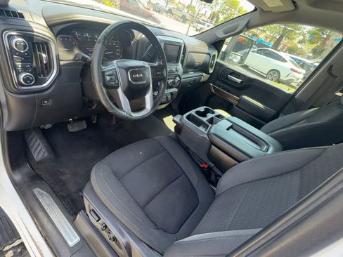 Used 2022 GMC Sierra 3500 SLE w/ SLE Convenience Package AWD/4WD image 16