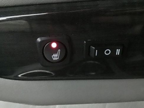 Used 2020 Chevrolet Express 2500 w/ Enhanced Convenience Package image 28