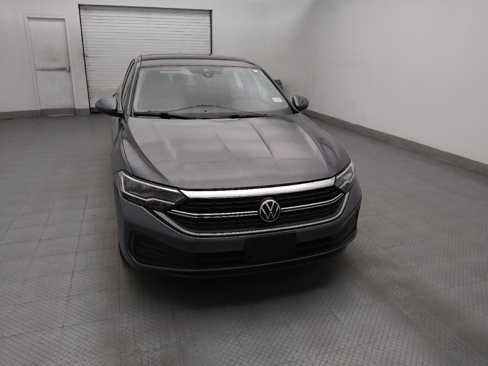 Used 2024 Volkswagen Jetta SE FWD image 14