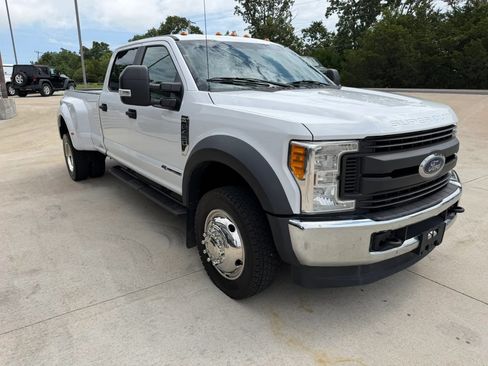 Used 2017 Ford F450 XL w/ Power Equipment Group AWD/4WD image 3