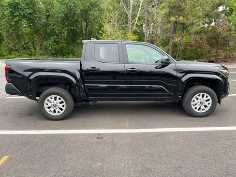 Used 2025 Toyota Tacoma SR RWD image 6
