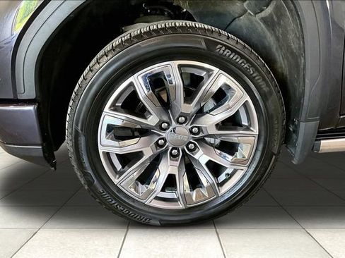 Certified 2023 GMC Sierra 1500 Denali w/ Denali Reserve Package AWD/4WD image 10