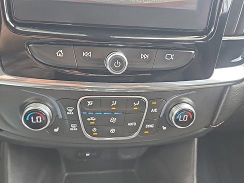 Used 2019 Chevrolet Traverse LT AWD/4WD image 20