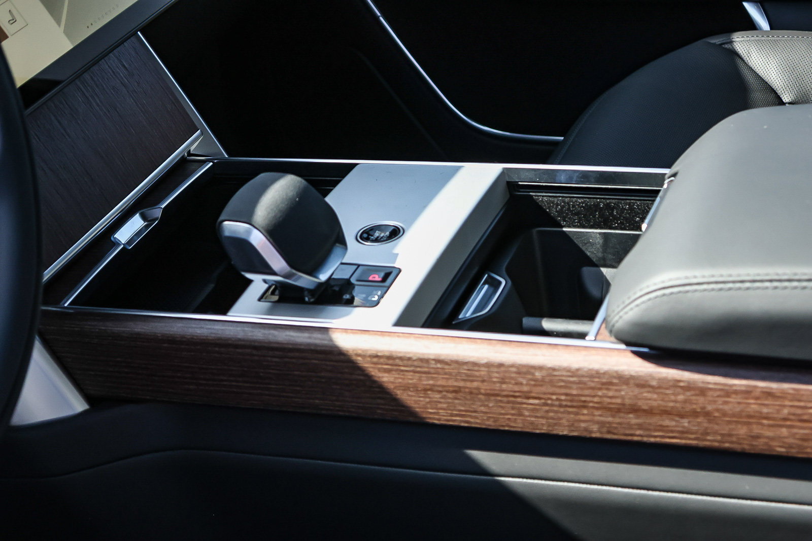 New 2026 Land Rover Range Rover SE AWD/4WD image 23