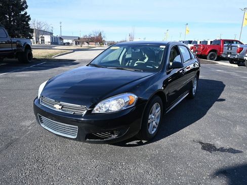 Used 2011 Chevrolet Impala LT w/ Luxury Edition Package image 3