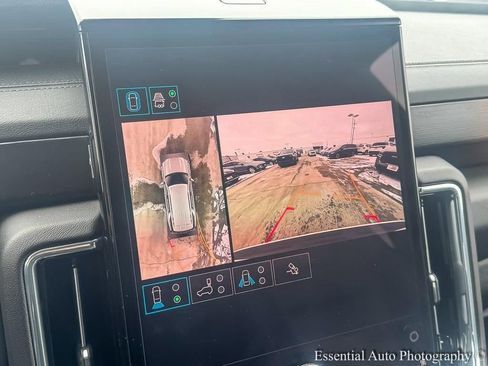 Used 2025 GMC Yukon Denali image 18