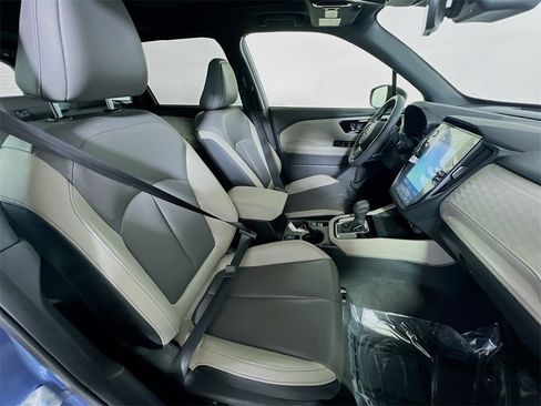 Certified 2025 Subaru Forester Limited image 26