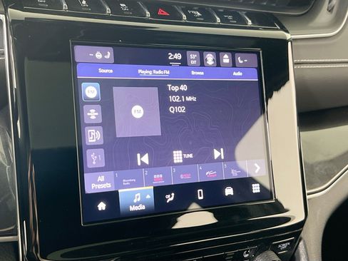 Used 2023 Jeep Grand Cherokee Altitude image 14