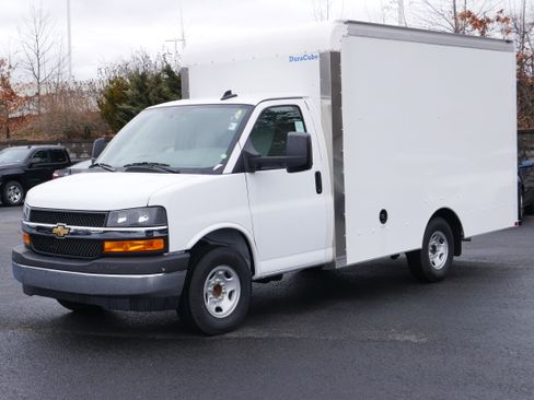 New 2025 Chevrolet Express 3500 w/ Power Convenience Package RWD image 3