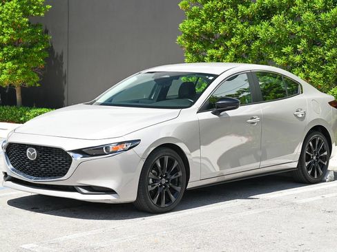Certified 2025 MAZDA MAZDA3 s FWD image 1