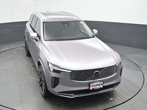 New 2026 Volvo XC90 B5 Plus w/ Protection Package image 31