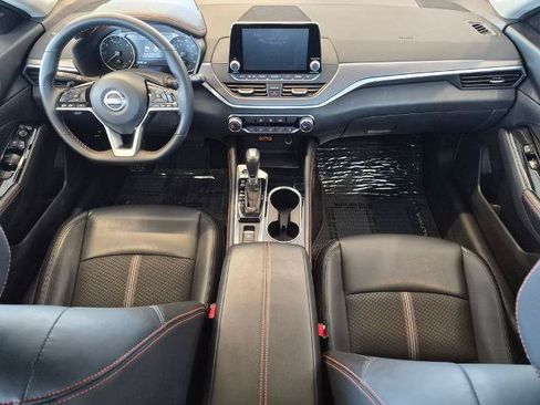 Certified 2025 Nissan Altima 2.5 SR AWD/4WD image 28
