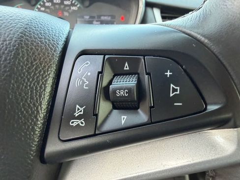 Used 2021 Chevrolet Trax LT w/ Driver Confidence Package AWD/4WD image 18