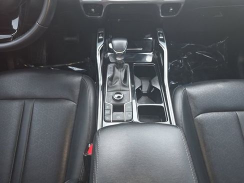 Used 2023 Kia Sorento SX AWD/4WD image 3