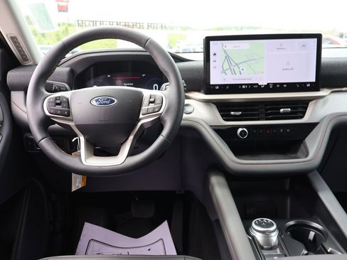 New 2026 Ford Explorer Active w/ Active Comfort Package AWD/4WD image 21