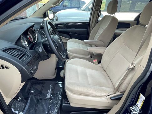 Used 2015 Dodge Grand Caravan SE w/ Quick Order Package 29E SE image 30